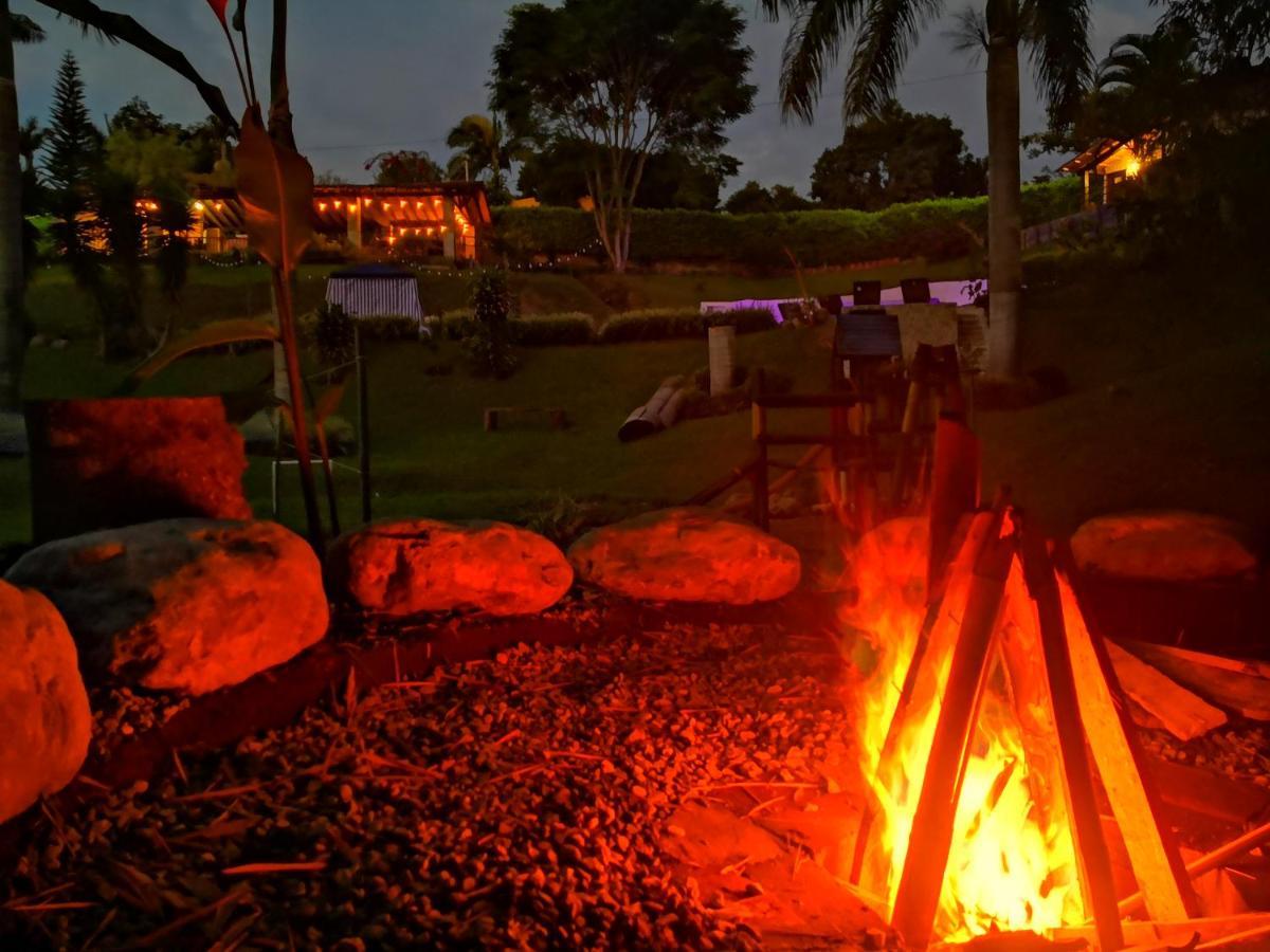 Finca Hotel Loma Verde キンバヤ エクステリア 写真