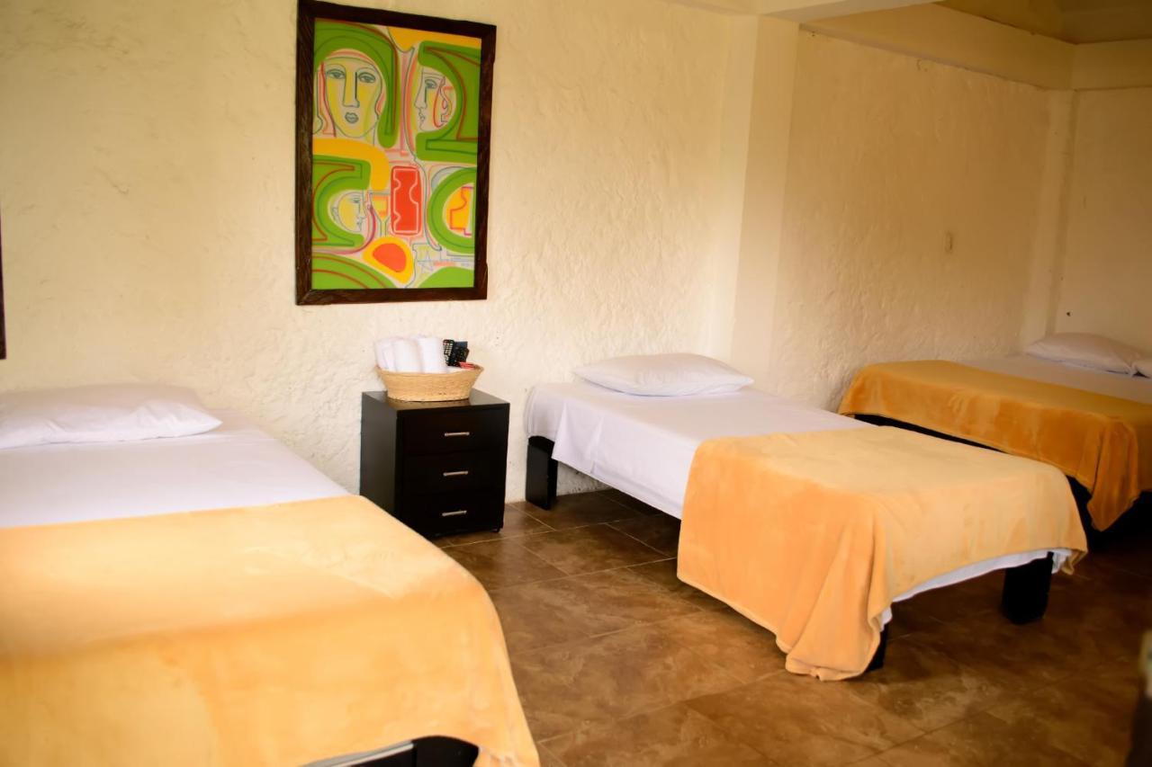 Finca Hotel Loma Verde キンバヤ エクステリア 写真