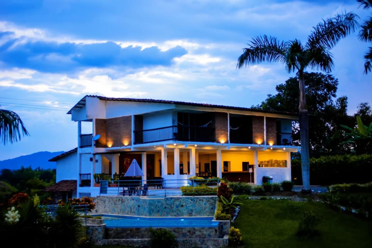 Finca Hotel Loma Verde キンバヤ エクステリア 写真