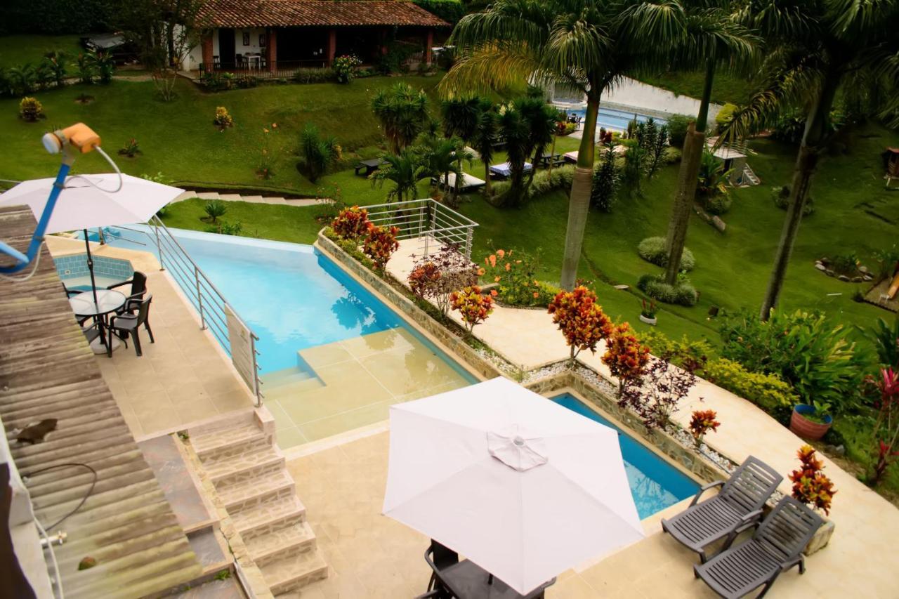 Finca Hotel Loma Verde キンバヤ エクステリア 写真