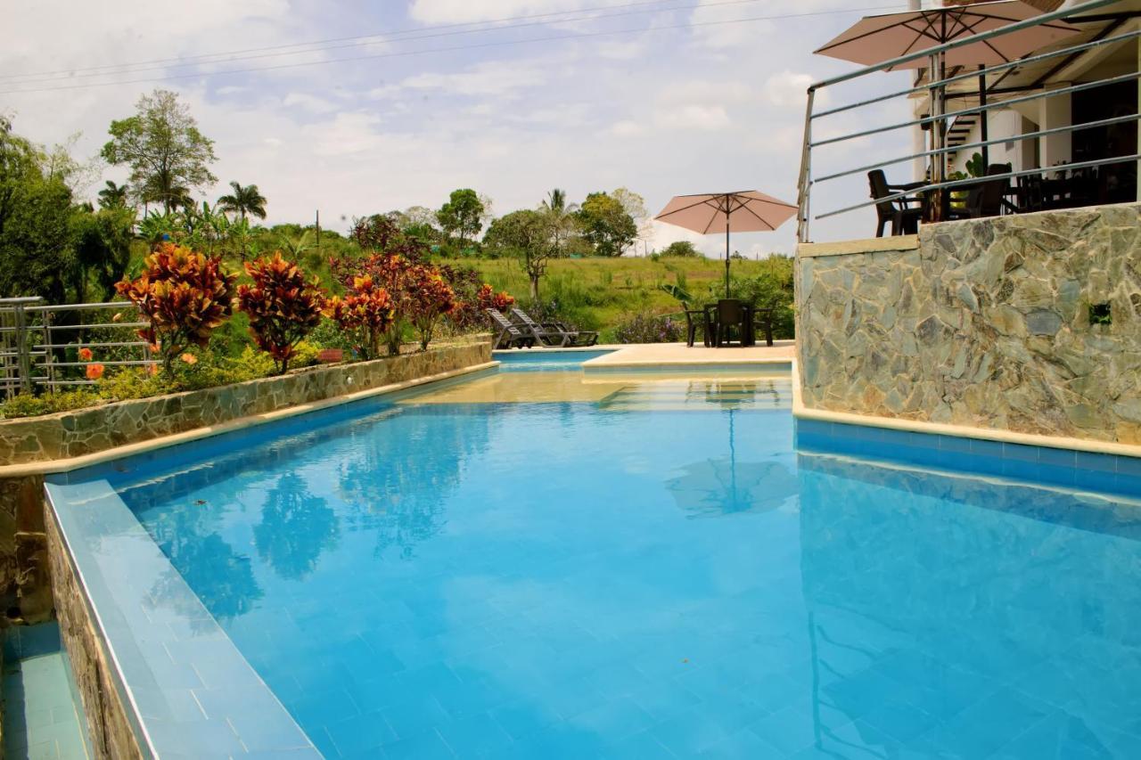 Finca Hotel Loma Verde キンバヤ エクステリア 写真