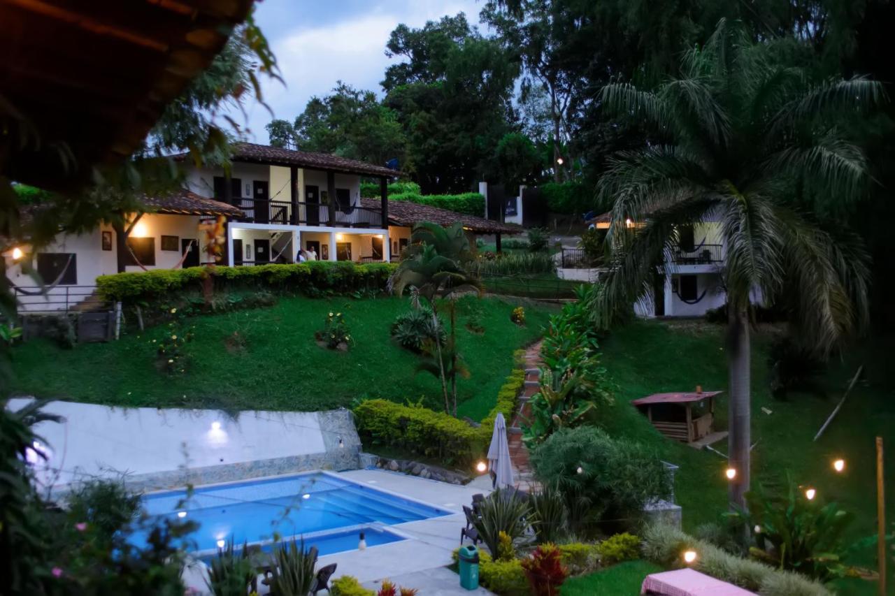 Finca Hotel Loma Verde キンバヤ エクステリア 写真